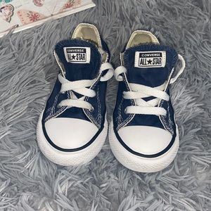 Girl converse